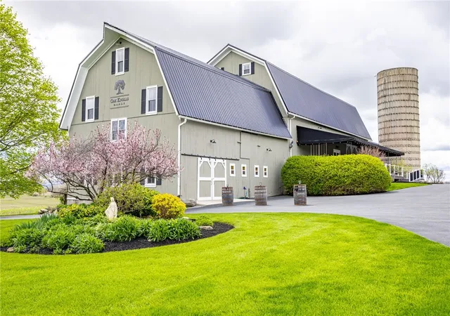 3rd image of 3956 Caledonia Avon Rd, Caledonia, NY 14423 | MLS# R1681474