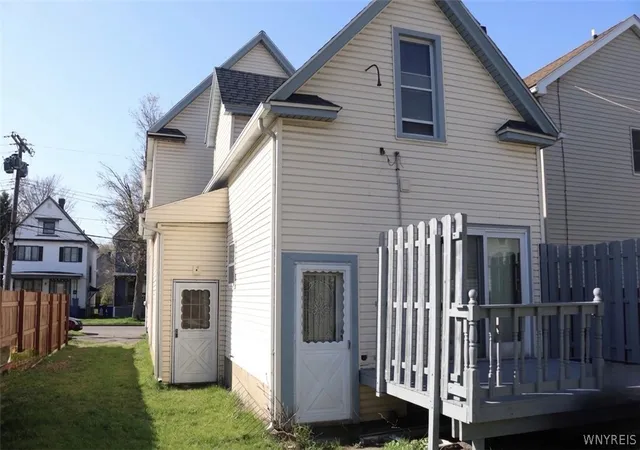 Homes for sale in West Seneca, NY | 91 Wildwood Pl, West Seneca, NY 14210 | MLS# B1681426