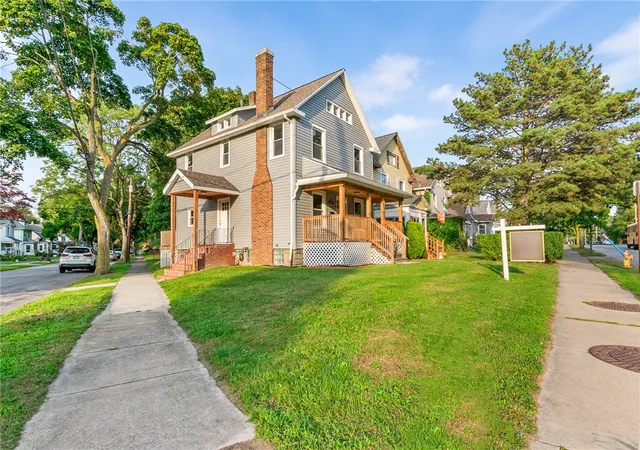 2nd image of 994 Atlantic Ave, Rochester, NY 14609 | MLS# R1681487