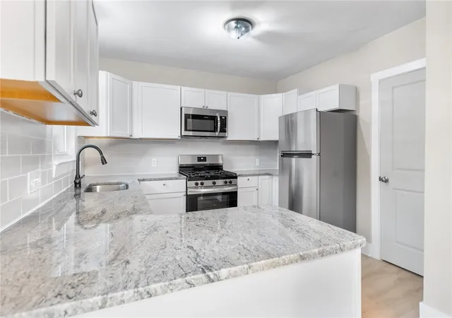 5th image of 994 Atlantic Ave, Rochester, NY 14609 | MLS# R1681487