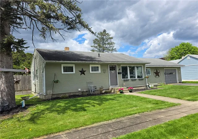 1st image of 227 Kingsbury Ave, Corning, NY 14830 | MLS# R1681319