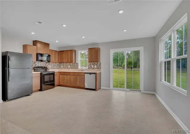 5th image of 103 Grant Blvd, Buffalo, NY 14218 | MLS# B1681479