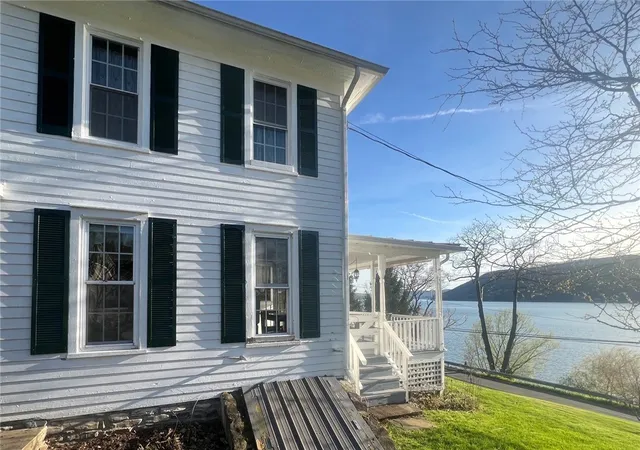 2nd image of 989 E Lake Rd, Dundee, NY 14837 | MLS# R1680127