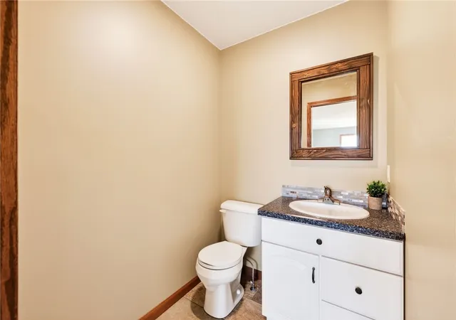 Homes for sale in Naples, NY | 8628 Garlinghouse Rd, Naples, NY 14512 | MLS# R1681441