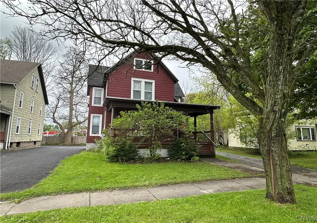 Homes for sale in Whitestown, NY | 103 Whitesboro St, Whitestown, NY 13495 | MLS# S1681580