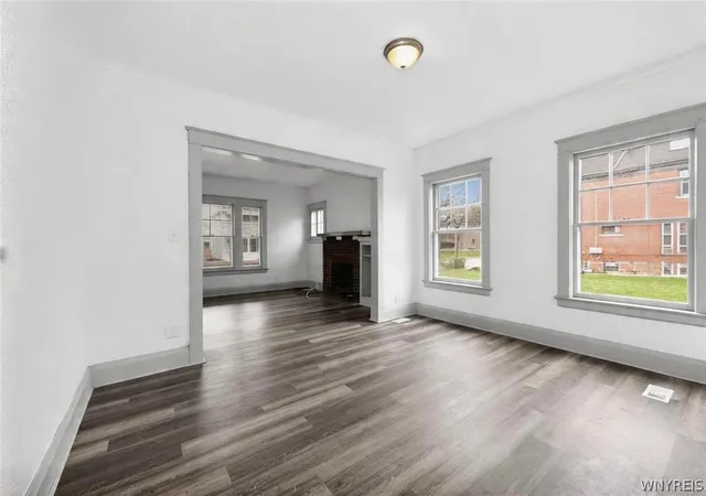 Homes for sale in Niagara Falls, NY | 443 5Th St, Niagara Falls, NY 14301 | MLS# B1681252