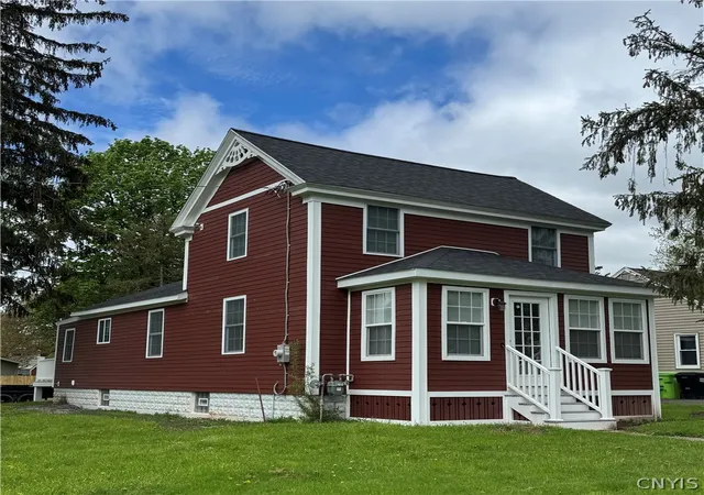 1st image of 201 Plymouth Ave, Salina, NY 13211 | MLS# S1681245