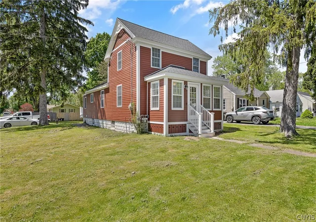 2nd image of 201 Plymouth Ave, Salina, NY 13211 | MLS# S1681245