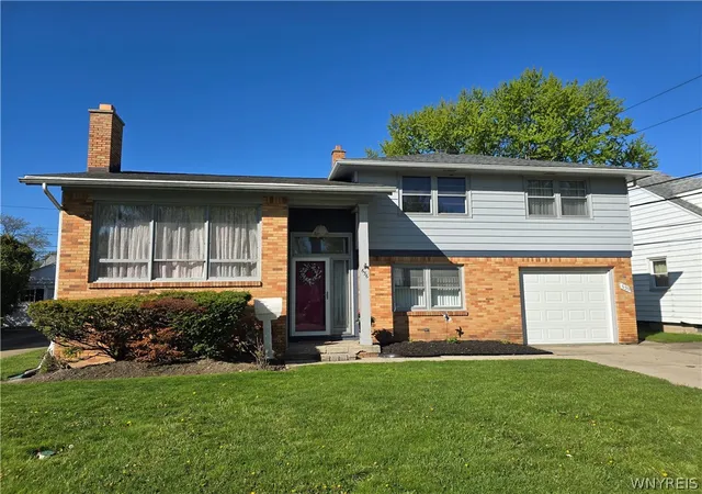 1st image of 636 Evergreen Dr, Tonawanda, NY 14150 | MLS# B1681168