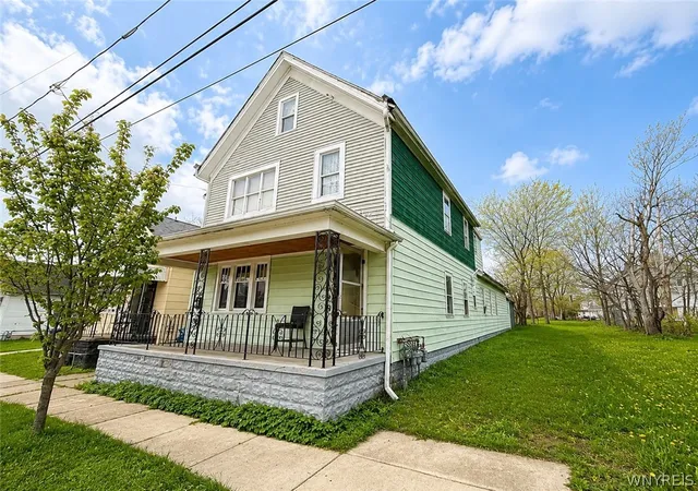 Homes for sale in Buffalo, NY | 218 Coit St, Buffalo, NY 14212 | MLS# B1681535