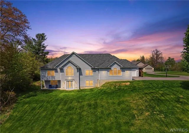 2nd image of 6784 Milestrip Rd, Orchard Park, NY 14127 | MLS# B1681566