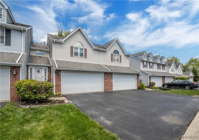 2nd image of 16 N Hill Dr, Buffalo, NY 14224 | MLS# B1681534