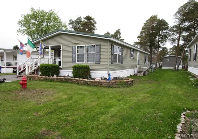 Homes for sale in Hamburg, NY | 3450 Howard Rd #114, Hamburg, NY 14075 | MLS# B1681558