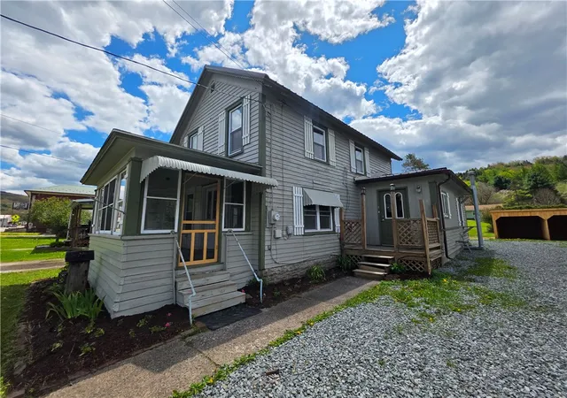 Photo 4 of Single family home for sale at 501 W Main St, Independence, NY 14709 | MLS# R1680782 | Listing updated on 2026-07-29