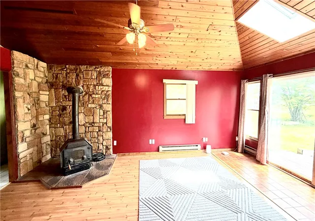 Homes for sale in Ontario, NY | 312 Berg Rd, Ontario, NY 14519 | MLS# R1681727