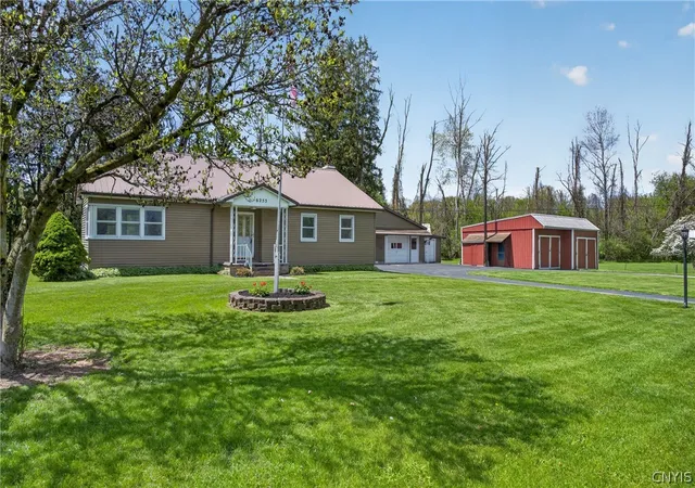 2nd image of 6255 S Mcdonald Rd, Elbridge, NY 13080 | MLS# S1680898