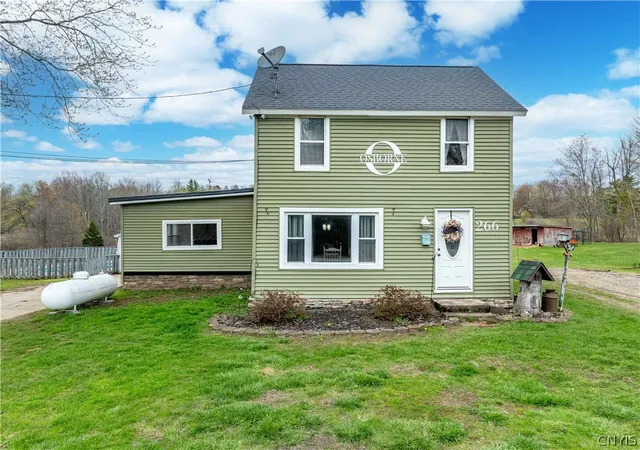 Homes for sale in Volney, NY | 266 Howard Rd, Volney, NY 13069 | MLS# S1681736