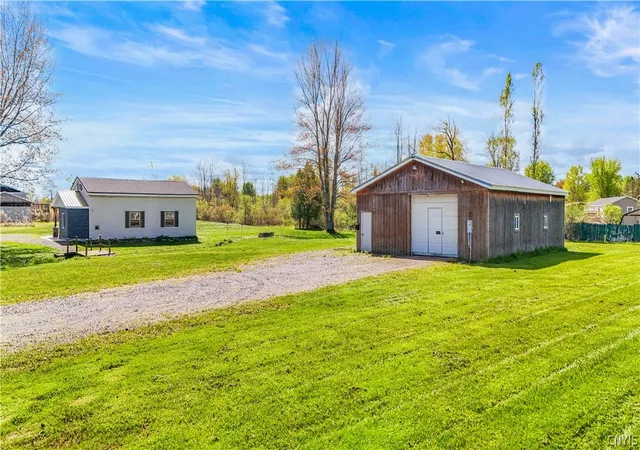 Homes for sale in Westmoreland, NY | 6418 Skinner Rd, Westmoreland, NY 13440 | MLS# S1680658