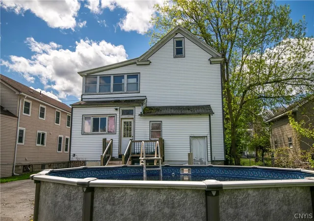 Homes for sale in Whitestown, NY | 134 Whitesboro St, Whitestown, NY 13495 | MLS# S1679395