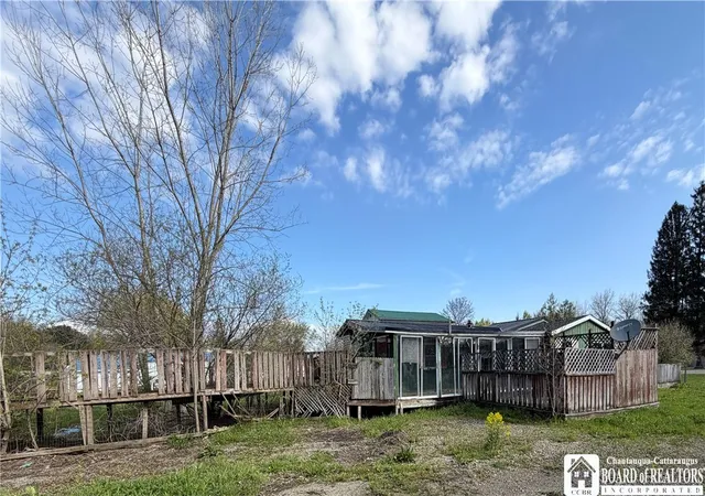 Homes for sale in Freedom, NY | 11669 Route 98, Freedom, NY 14065 | MLS# R1681637