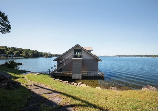 Homes for sale in Alexandria Bay, NY | 23986 Smith Rd, Alexandria Bay, NY 13607 | MLS# S1680386