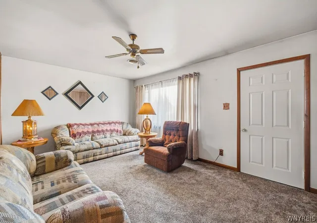 Homes for sale in Niagara, NY | 4540 Isherwood Dr, Niagara, NY 14305 | MLS# B1679780