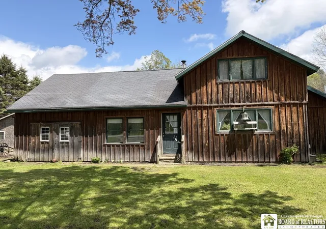 3rd image of 1106 Frew Run Rd, Carroll, NY 14738 | MLS# R1681877