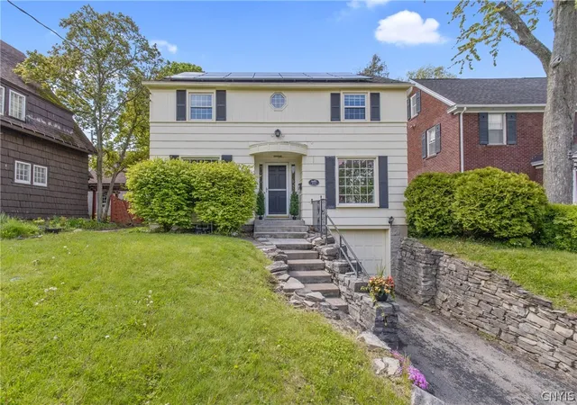 1st image of 216 Strathmore Dr, Syracuse, NY 13207 | MLS# S1681683
