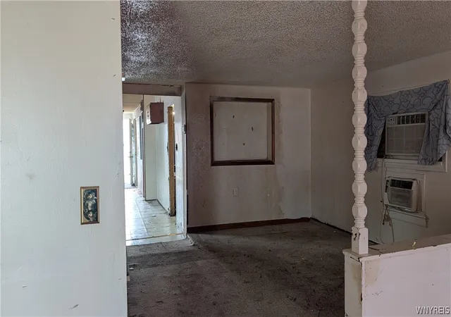 3rd image of 83 Thompson St, Buffalo, NY 14207 | MLS# B1680653