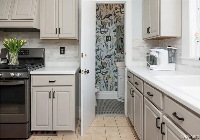 5th image of 942 Harrison Ave, Niagara Falls, NY 14305 | MLS# B1681792