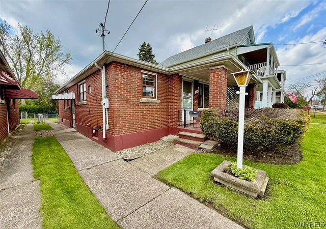 4th image of 1157 La Salle Ave, Niagara Falls, NY 14301 | MLS# B1679995