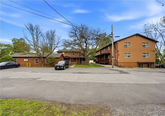 1st image of 55 Washington St, Lockport, NY 14094 | MLS# B1681995