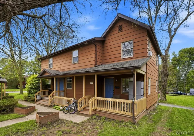 3rd image of 55 Washington St, Lockport, NY 14094 | MLS# B1681995