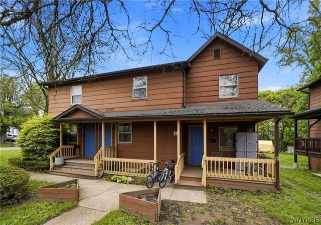 4th image of 55 Washington St, Lockport, NY 14094 | MLS# B1681995
