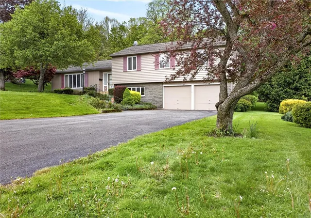 Homes for sale in Phelps, NY | 70 William St, Phelps, NY 14532 | MLS# R1681510