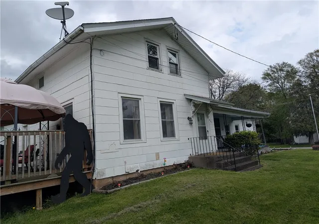 Homes for sale in Albion, NY | 351 Caroline St, Albion, NY 14411 | MLS# R1681810