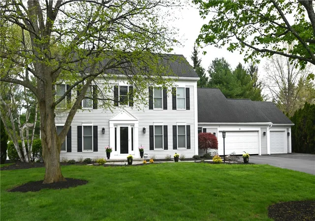1st image of 38 Farm Field Ln Ln, Pittsford, NY 14534 | MLS# R1682026