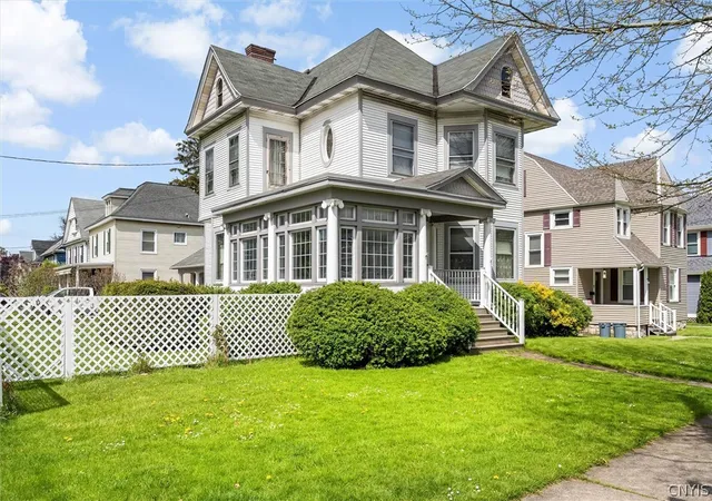 Photo 1 of Single family home for sale at 161 E Genesee St, Auburn, NY 13021 | MLS# S1681046 | Listing updated on 2026-07-17