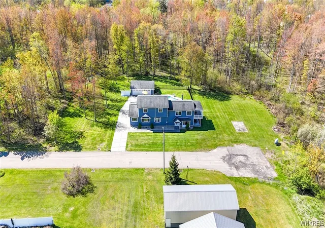 4th image of 565 Laurel St, Angola, NY 14006 | MLS# B1680907