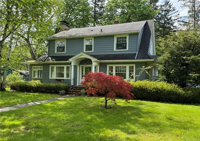 Homes for sale in Geneva City, NY | 565 Castle St, Geneva City, NY 14456 | MLS# R1681982