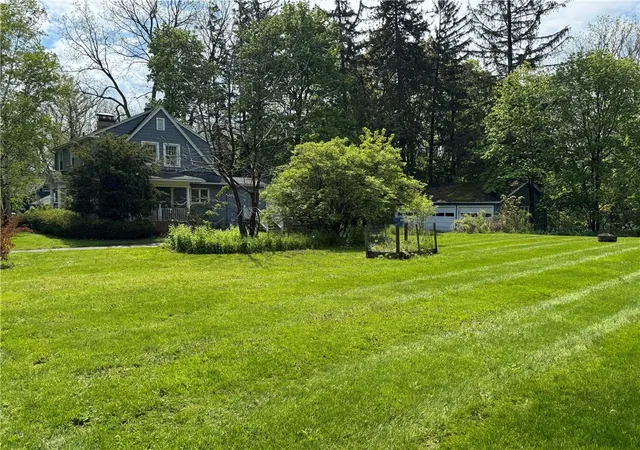 Homes for sale in Geneva City, NY | 565 Castle St, Geneva City, NY 14456 | MLS# R1681982
