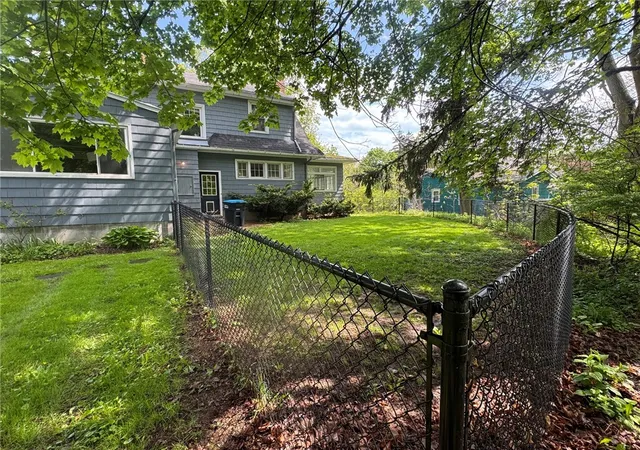 Homes for sale in Geneva City, NY | 565 Castle St, Geneva City, NY 14456 | MLS# R1681982