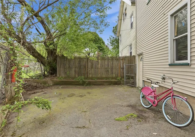 27th image of 50 52 Melville St, Rochester, NY 14609 | MLS# R1680285