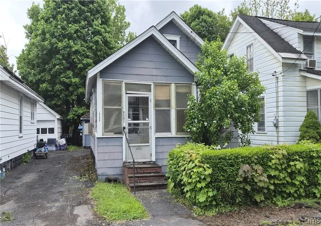 2nd image of 111 Kincaid Ave, Syracuse, NY 13204 | MLS# S1682096