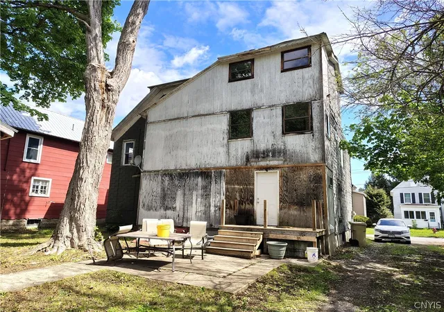 Homes for sale in Frankfort, NY | 220 3Rd Ave, Frankfort, NY 13340 | MLS# S1681593