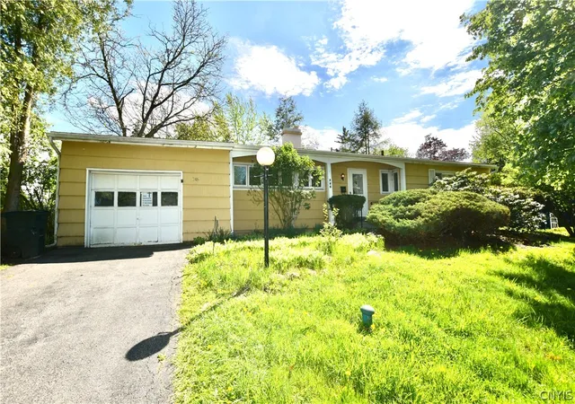 Homes for sale in Clay, NY | 246 Blackberry Rd, Clay, NY 13090 | MLS# S1681393