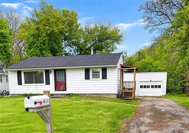 Homes for sale in Sullivan, NY | 611 Cain St, Sullivan, NY 13037 | MLS# S1682052