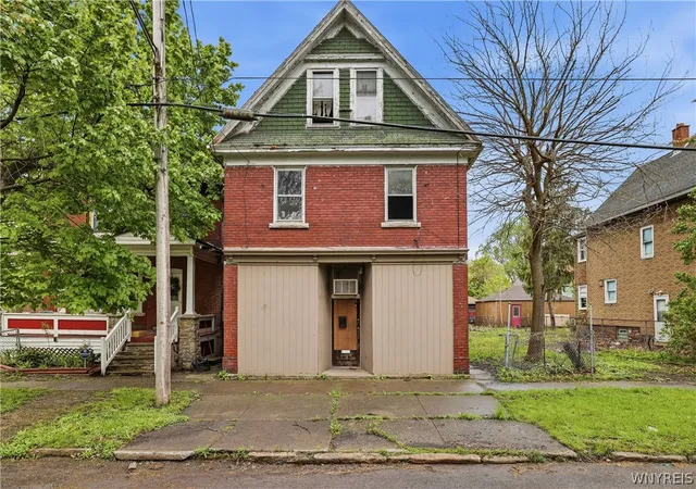 Homes for sale in Niagara Falls, NY | 1773 Falls St, Niagara Falls, NY 14303 | MLS# B1682100