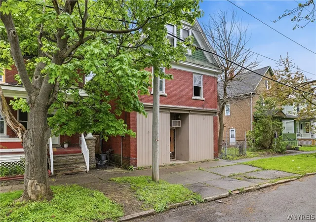 Homes for sale in Niagara Falls, NY | 1773 Falls St, Niagara Falls, NY 14303 | MLS# B1682100