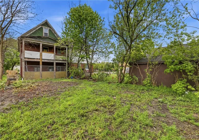 Homes for sale in Niagara Falls, NY | 1773 Falls St, Niagara Falls, NY 14303 | MLS# B1682100